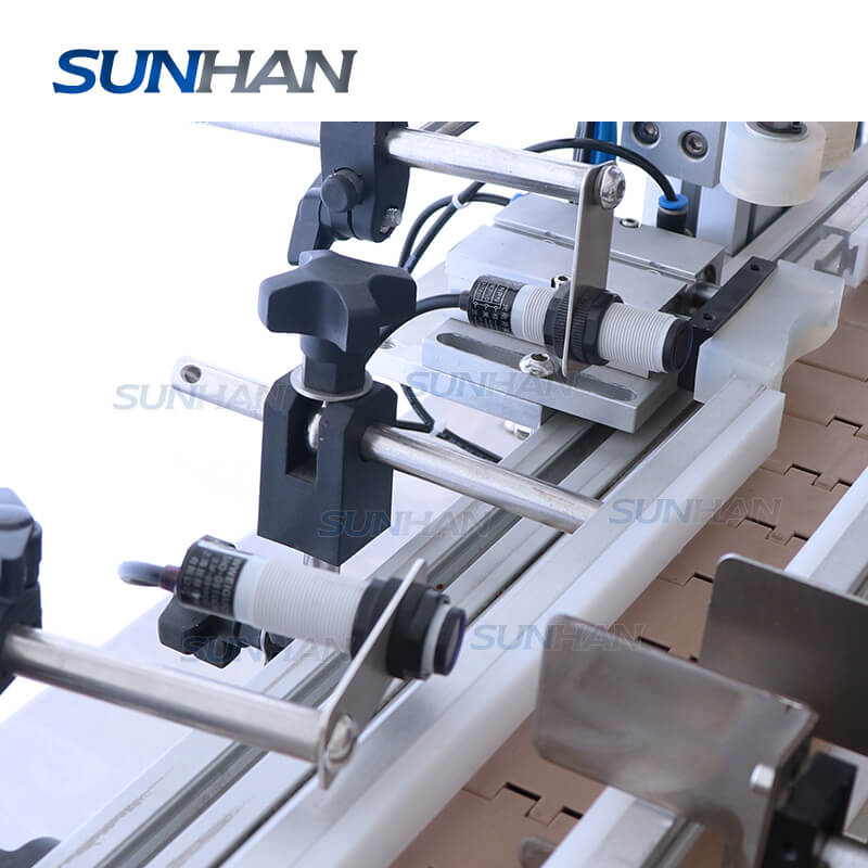 Automatic 4 Heads Desktop Juice Liquid Soap Essential Oil Filling Capping Labeling Machine Production Line - Image 4