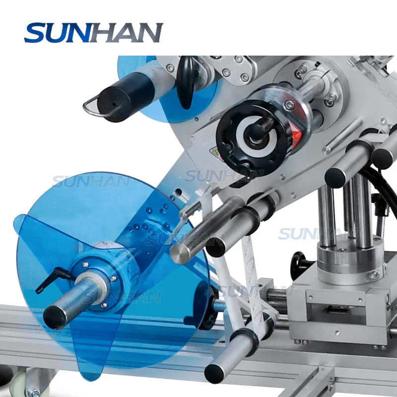 Automatic Flat Surface Cosmetic Cream Bottle Labeler Plastic Box Pouch Bottom Side Labeling Machine - Image 4